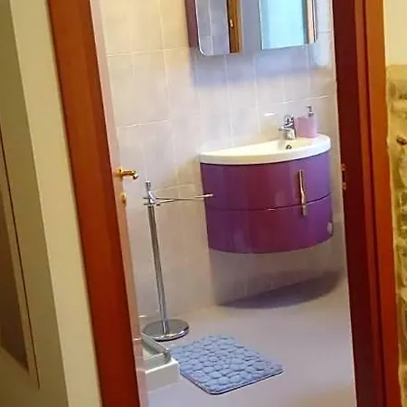 Oda ve Kahvaltı Ergira 3*